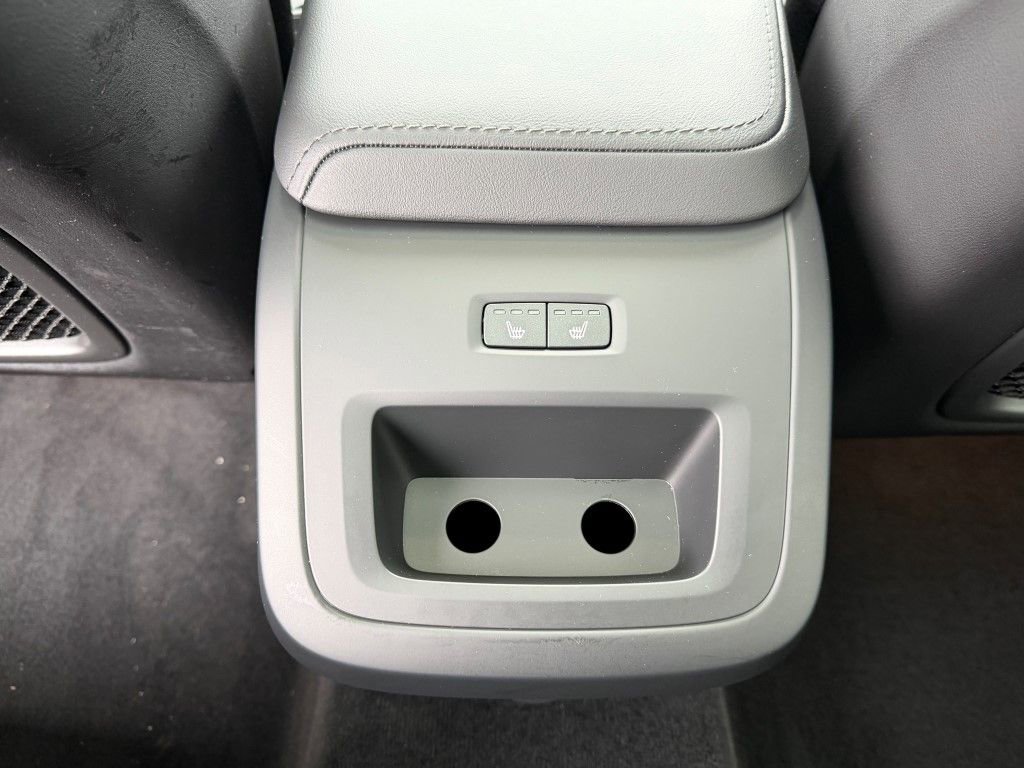 Certified 2025 Volvo V60 B5 Cross Country Plus image 20