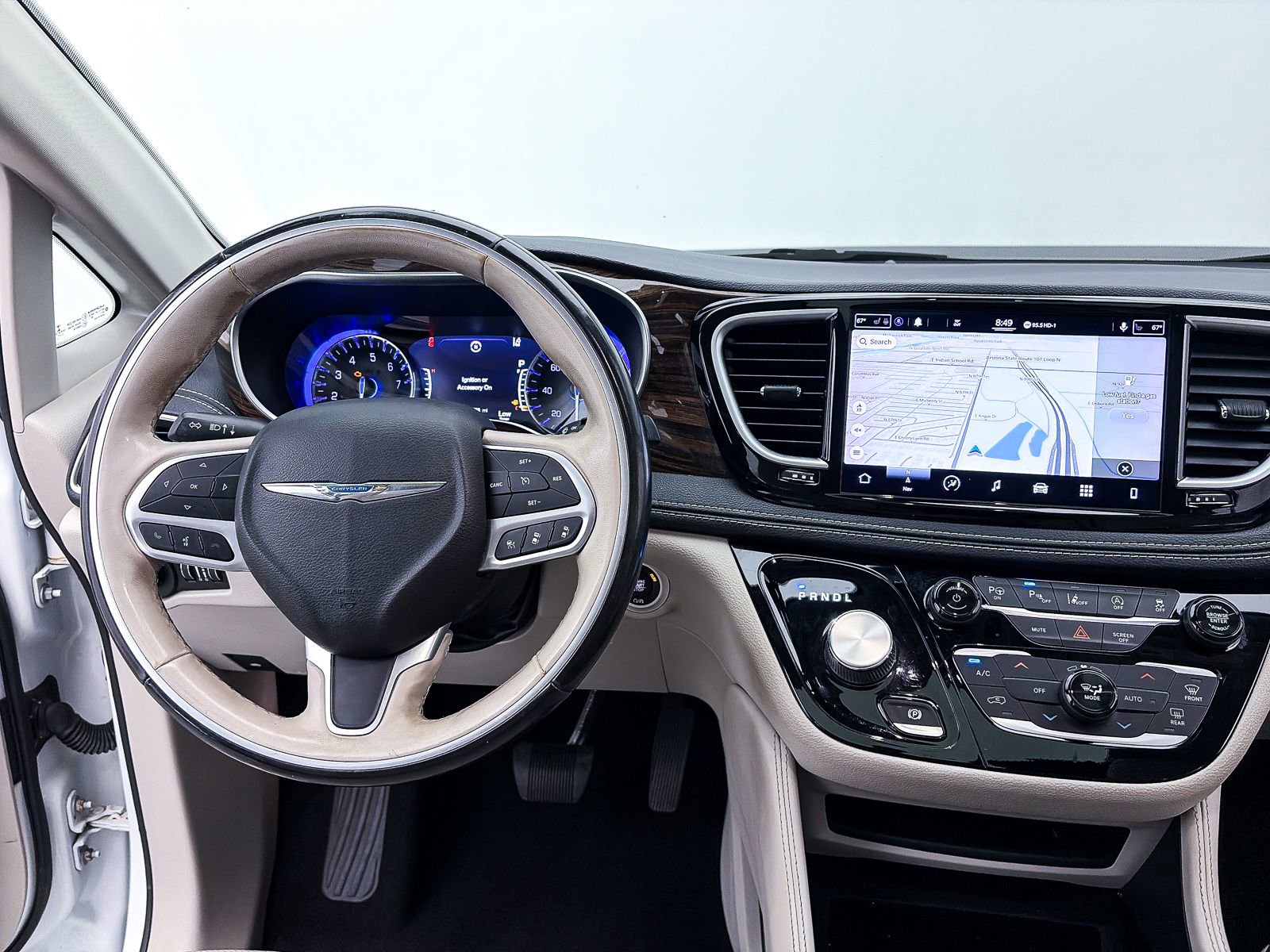 Used 2021 Chrysler Pacifica Limited w/ Premium & Safety Sphere Group image 5