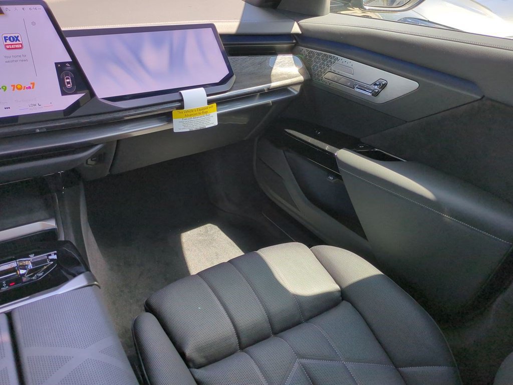 New 2027 BMW 740i w/ Executive Package RWD image 17