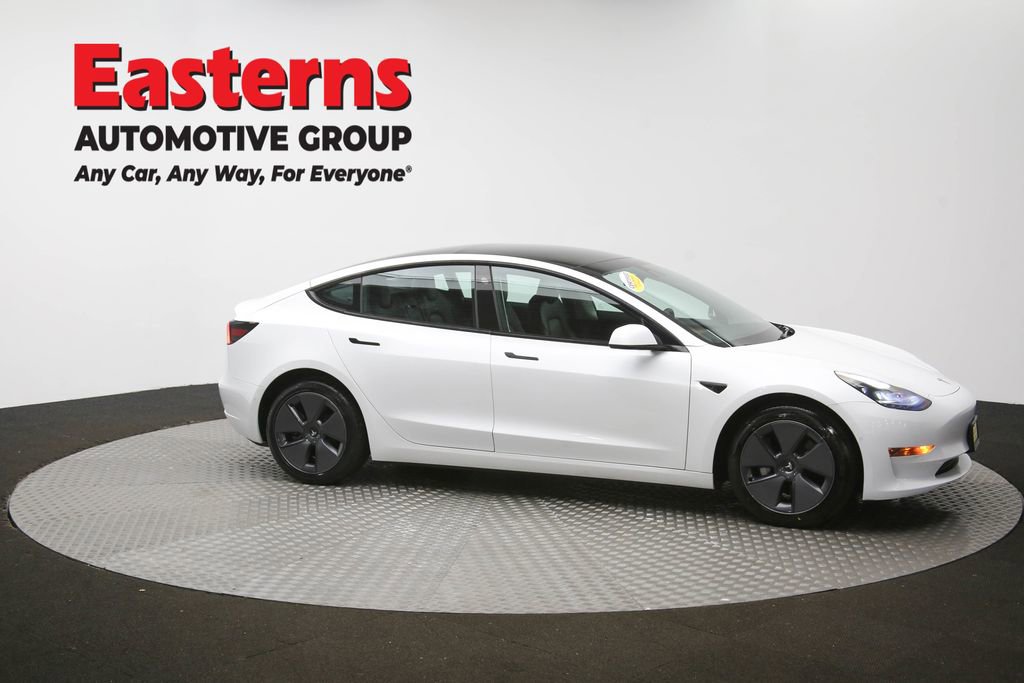 Used 2022 Tesla Model 3 Standard Range image 42
