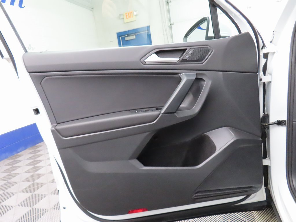 Used 2019 Volkswagen Tiguan SE image 46