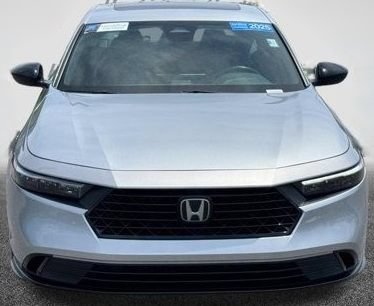 Used 2025 Honda Accord Sport image 2