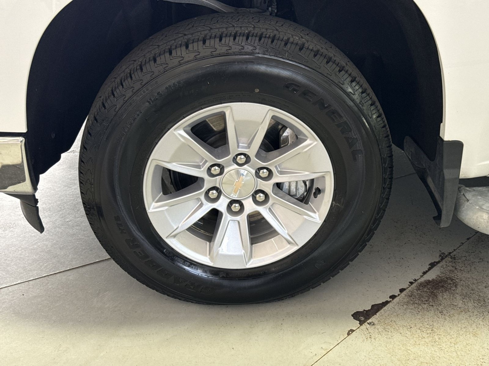 Used 2025 Chevrolet Silverado 1500 W/T RWD image 13