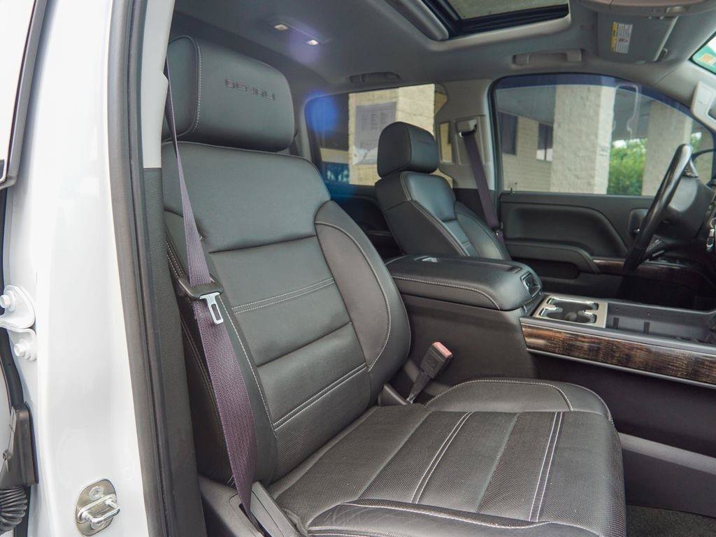 Used 2015 GMC Sierra 2500 Denali w/ Duramax Plus Package AWD/4WD image 29