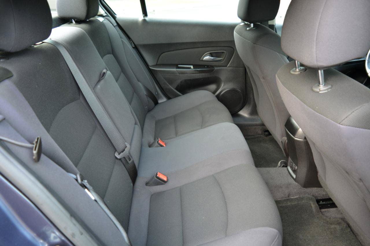Used 2013 Chevrolet Cruze LT FWD image 15