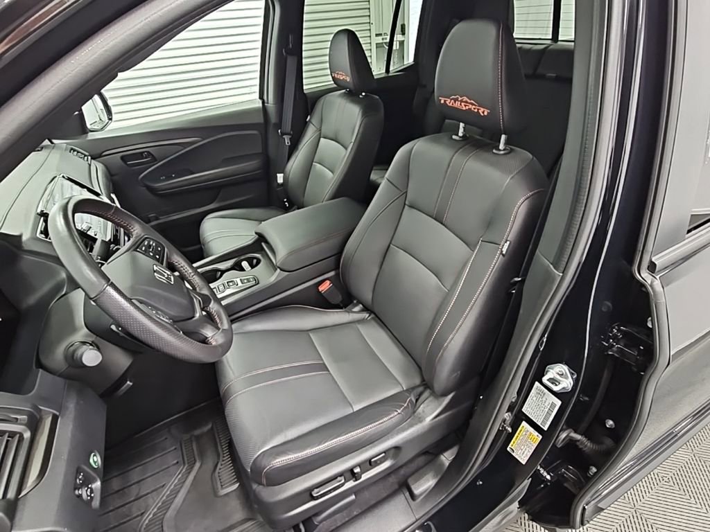 Used 2025 Honda Ridgeline TrailSport image 30