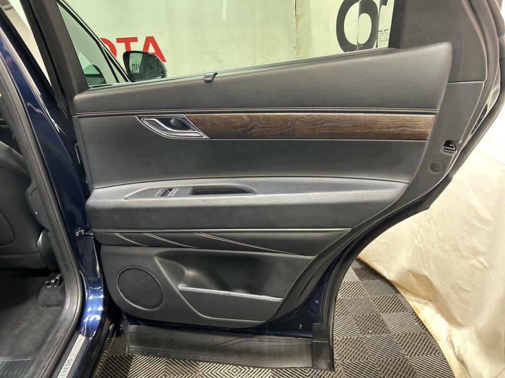 Used 2024 Genesis GV80 3.5T AWD/4WD image 12