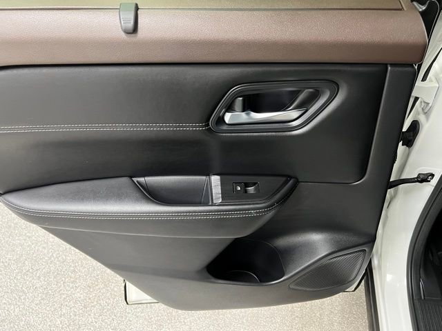 Used 2023 Nissan Rogue SV w/ SV Premium B Package AWD/4WD image 39