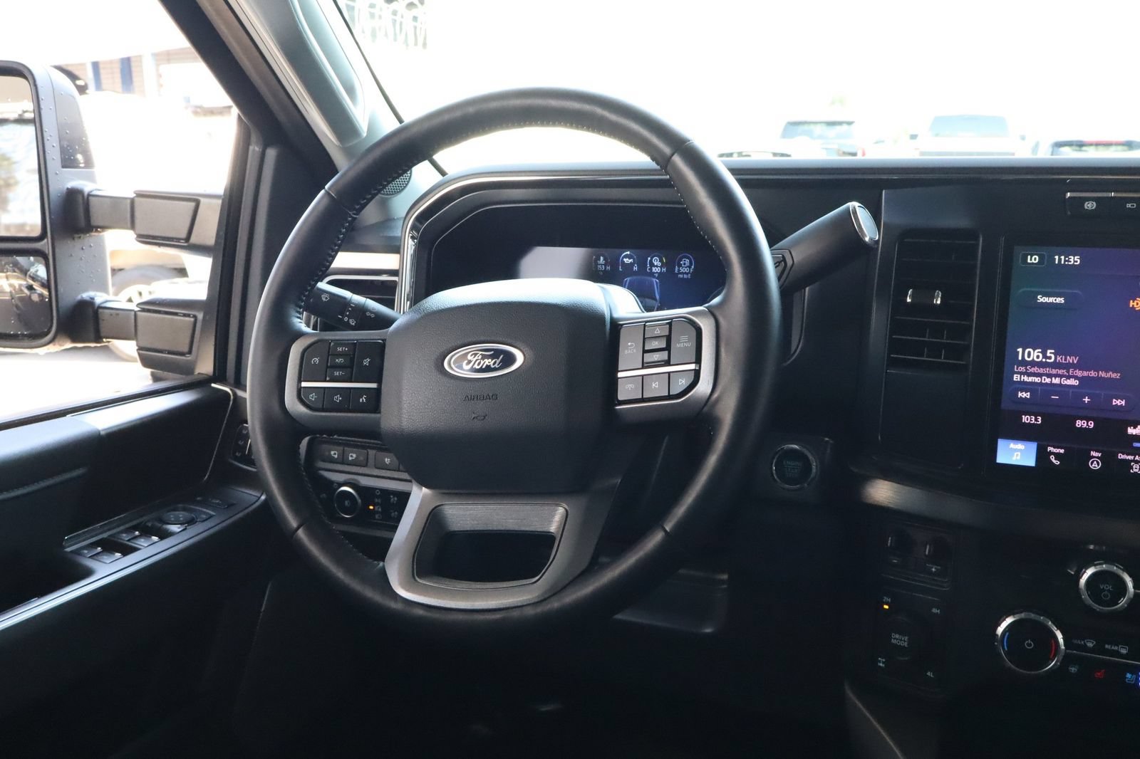 Used 2024 Ford F250 Lariat w/ FX4 Off-Road Package AWD/4WD image 30