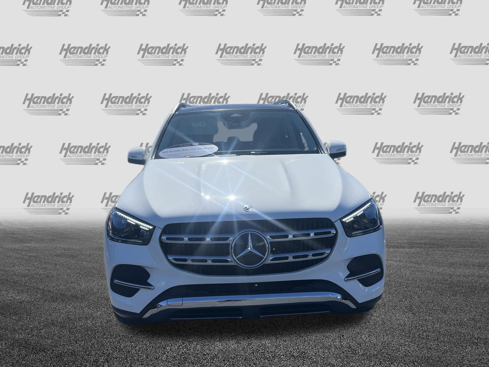 Used 2024 Mercedes-Benz GLE 350 4MATIC image 3