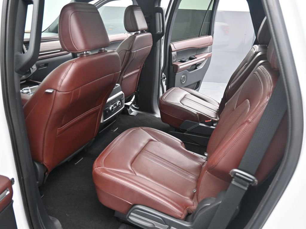 Used 2024 Ford Expedition Limited image 26