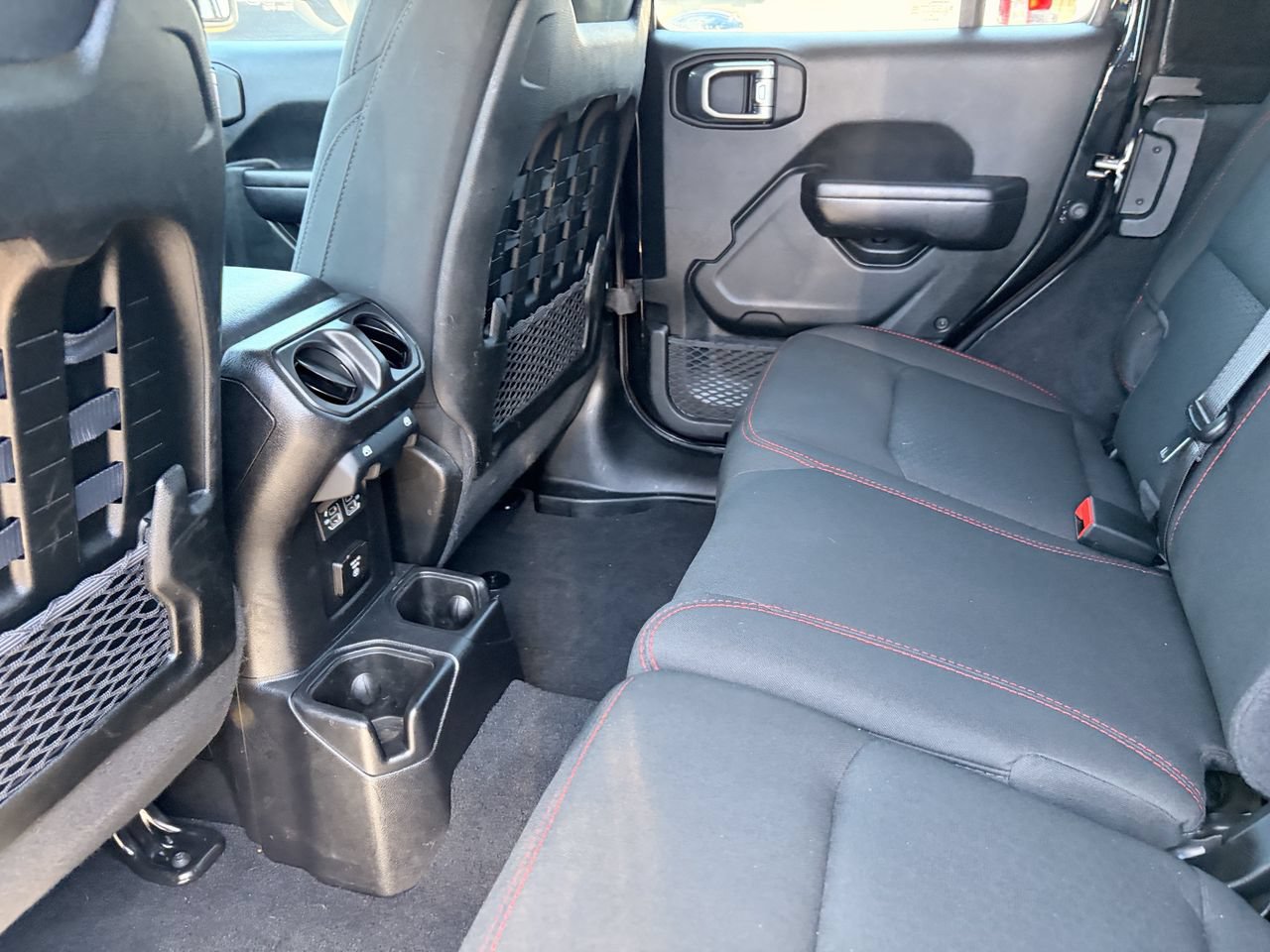 Used 2021 Jeep Wrangler Unlimited Rubicon AWD/4WD image 14