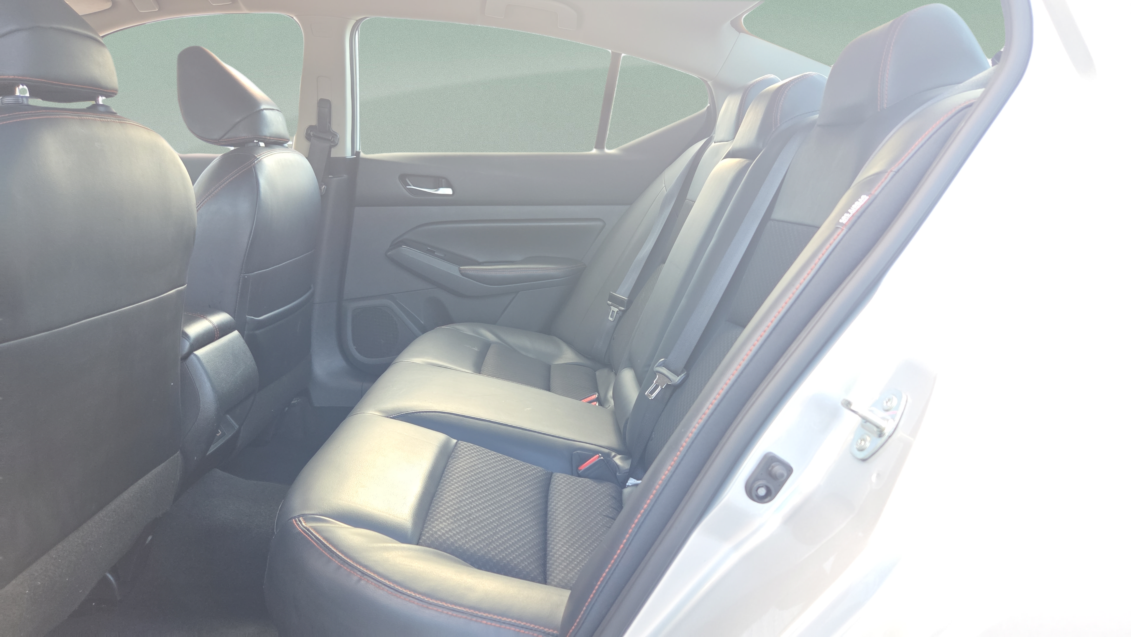 Used 2024 Nissan Altima 2.5 SR FWD image 10