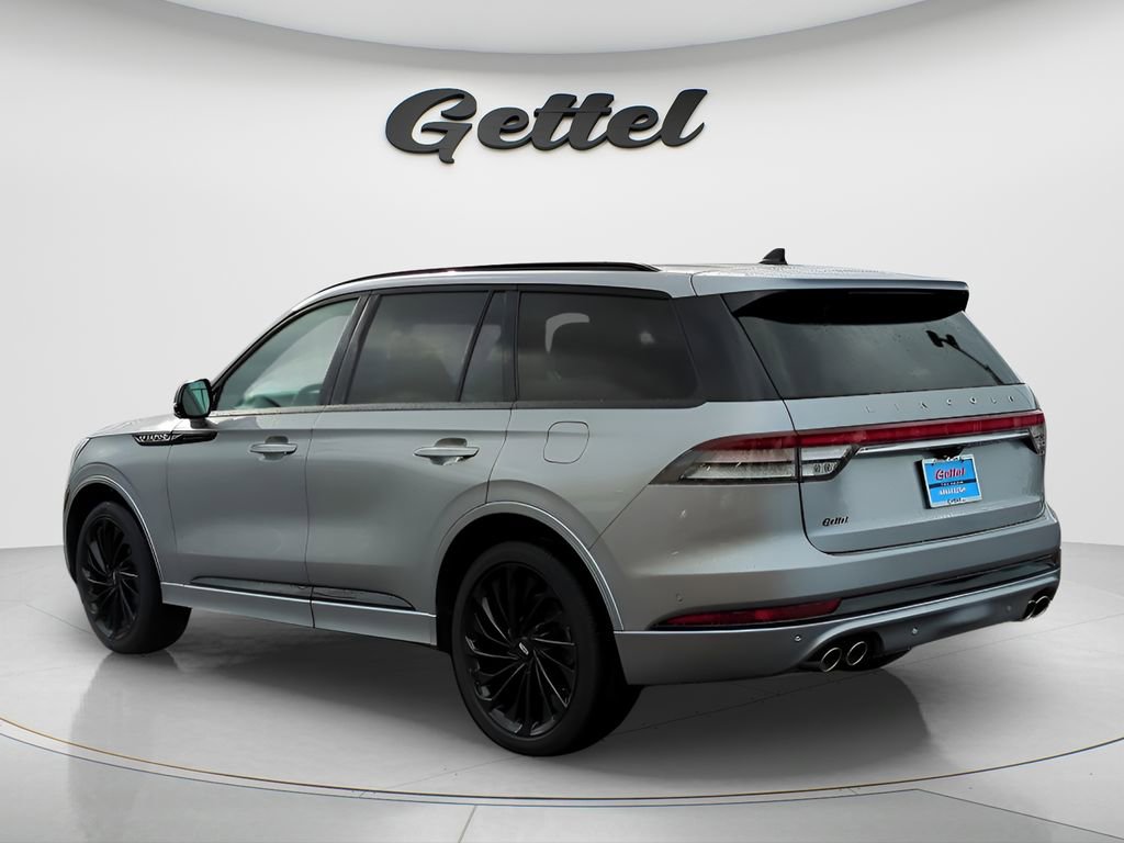 Used 2023 Lincoln Aviator Reserve w/ Equipment Group 201A image 5
