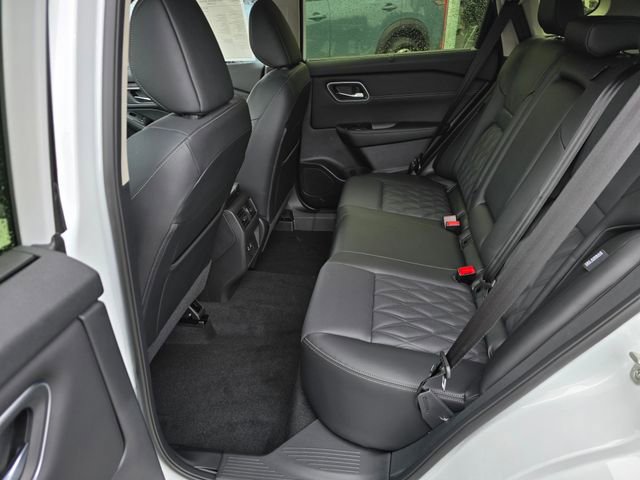 New 2026 Nissan Rogue Platinum AWD/4WD image 14
