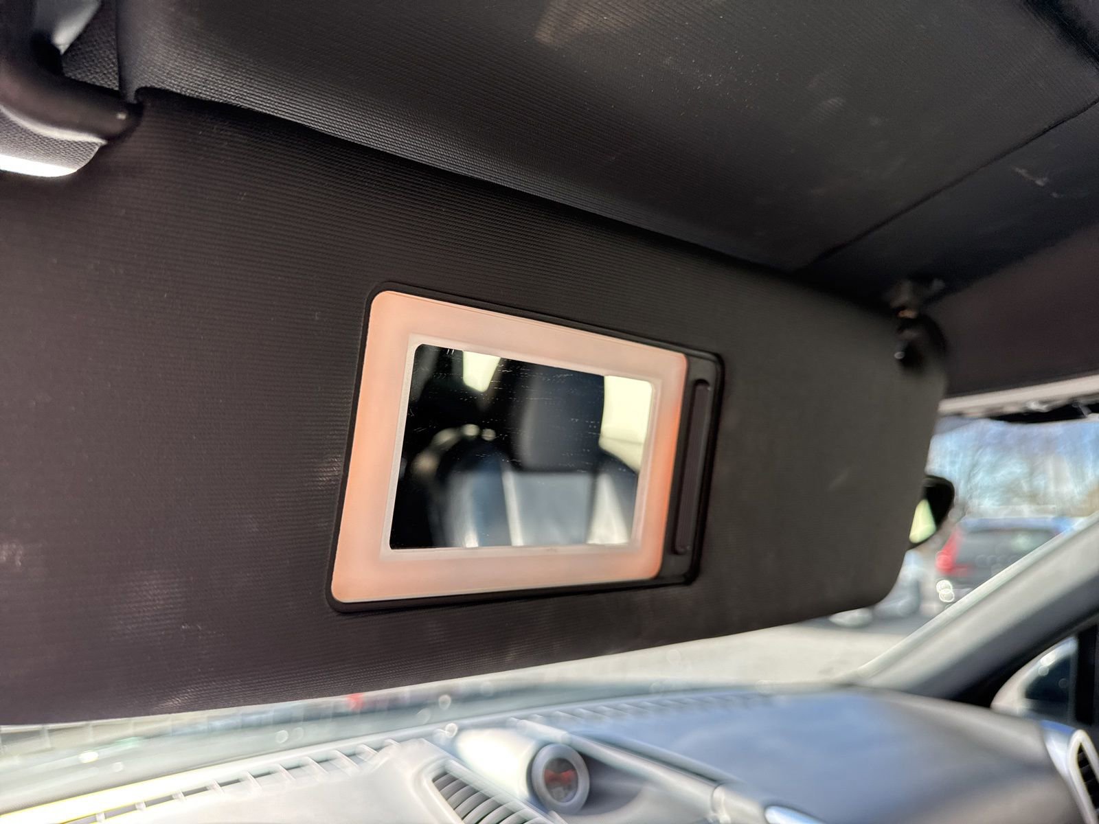 Used 2017 Porsche Cayenne image 29