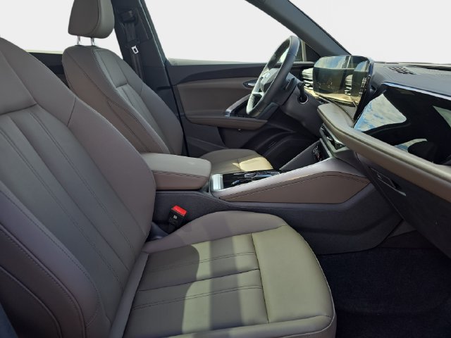 Used 2025 Audi Q5 Premium w/ Convenience Package AWD/4WD image 12