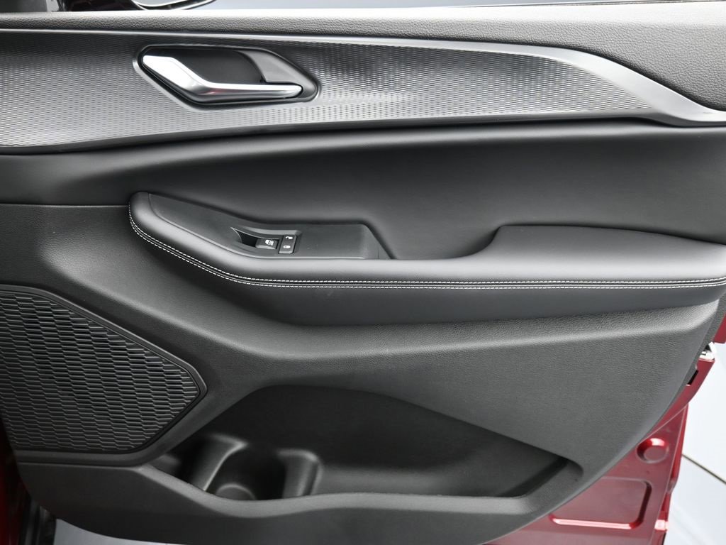 New 2025 Jeep Grand Cherokee Altitude image 19