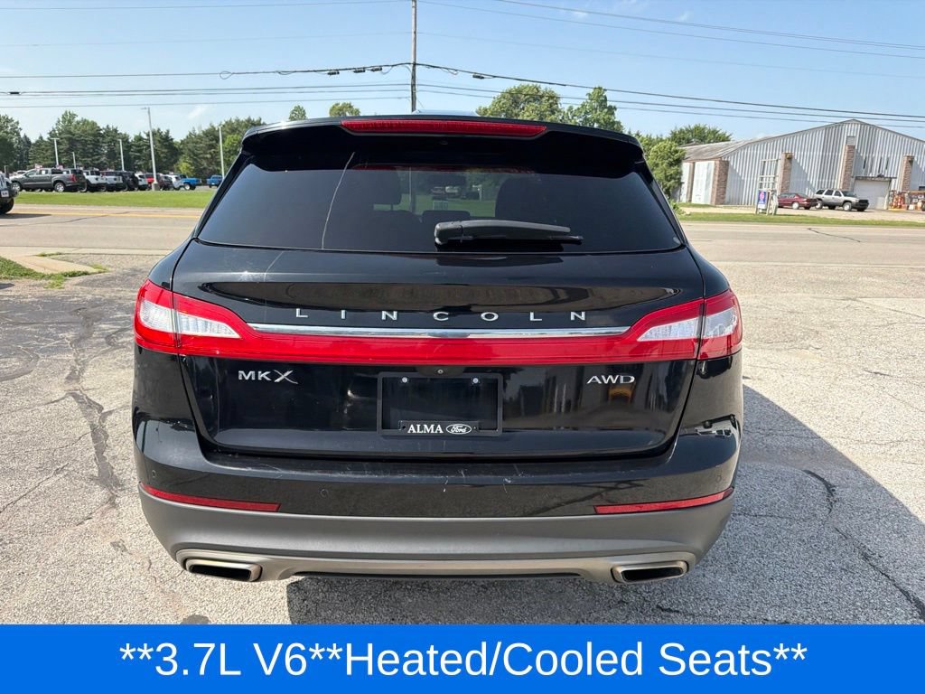 Used 2016 Lincoln MKX Reserve w/ Enhanced Security Package AWD/4WD image 36