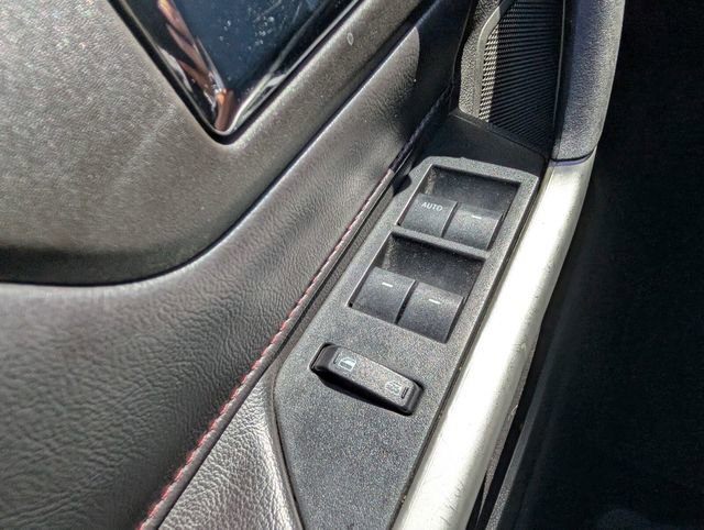 Used 2013 Ford Edge SEL image 32