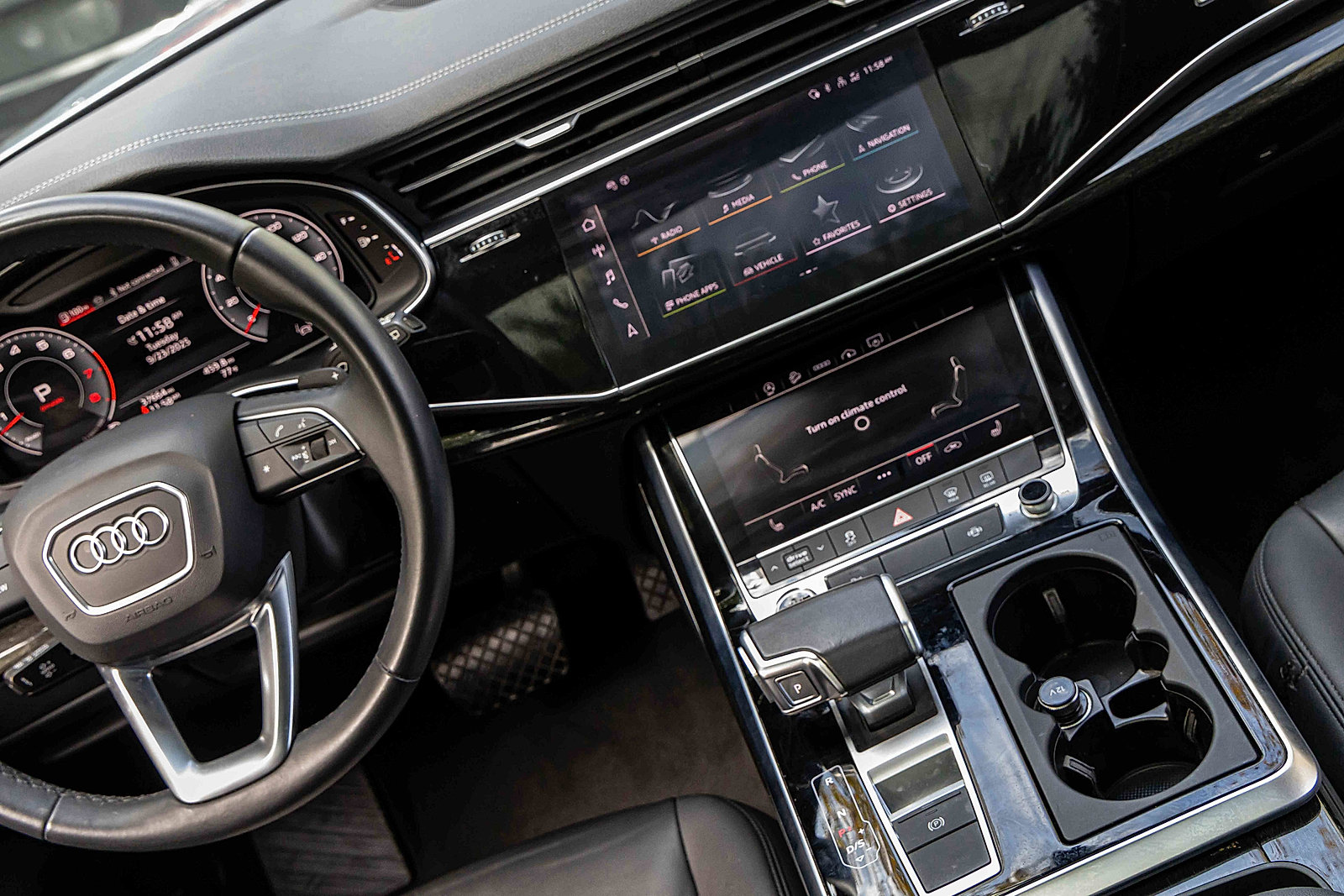Used 2024 Audi Q7 Premium Plus image 21
