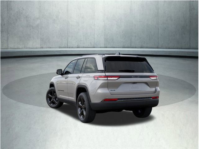 New 2025 Jeep Grand Cherokee Altitude image 3
