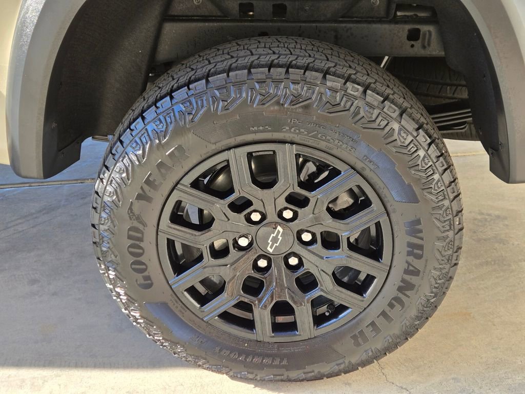 Used 2024 Chevrolet Colorado Trail Boss w/ Advanced Trailering Package image 10