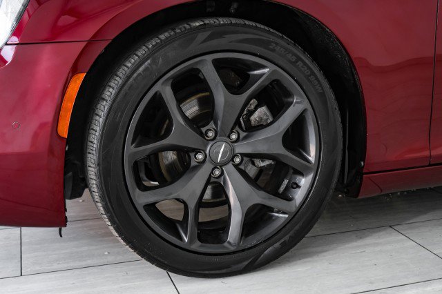 Used 2022 Chrysler 300 S image 57