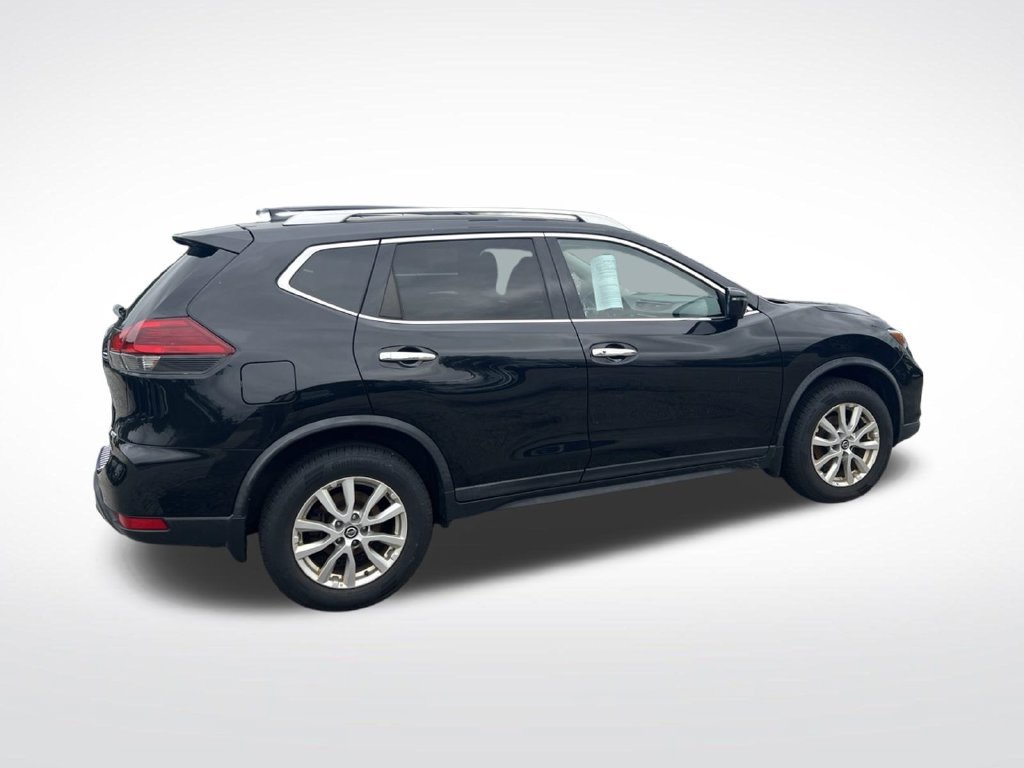 Used 2018 Nissan Rogue SV w/ Premium Package AWD/4WD image 4