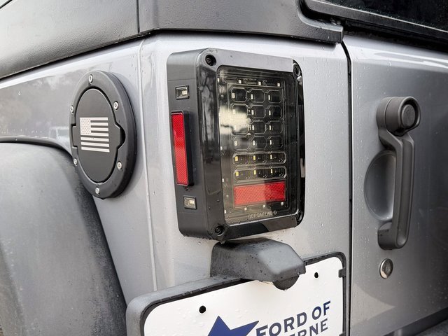 Used 2016 Jeep Wrangler Unlimited Sport w/ Max Tow Package image 9