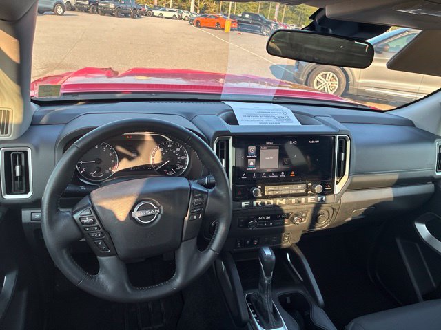 Used 2025 Nissan Frontier SV w/ SV Convenience Package AWD/4WD image 8