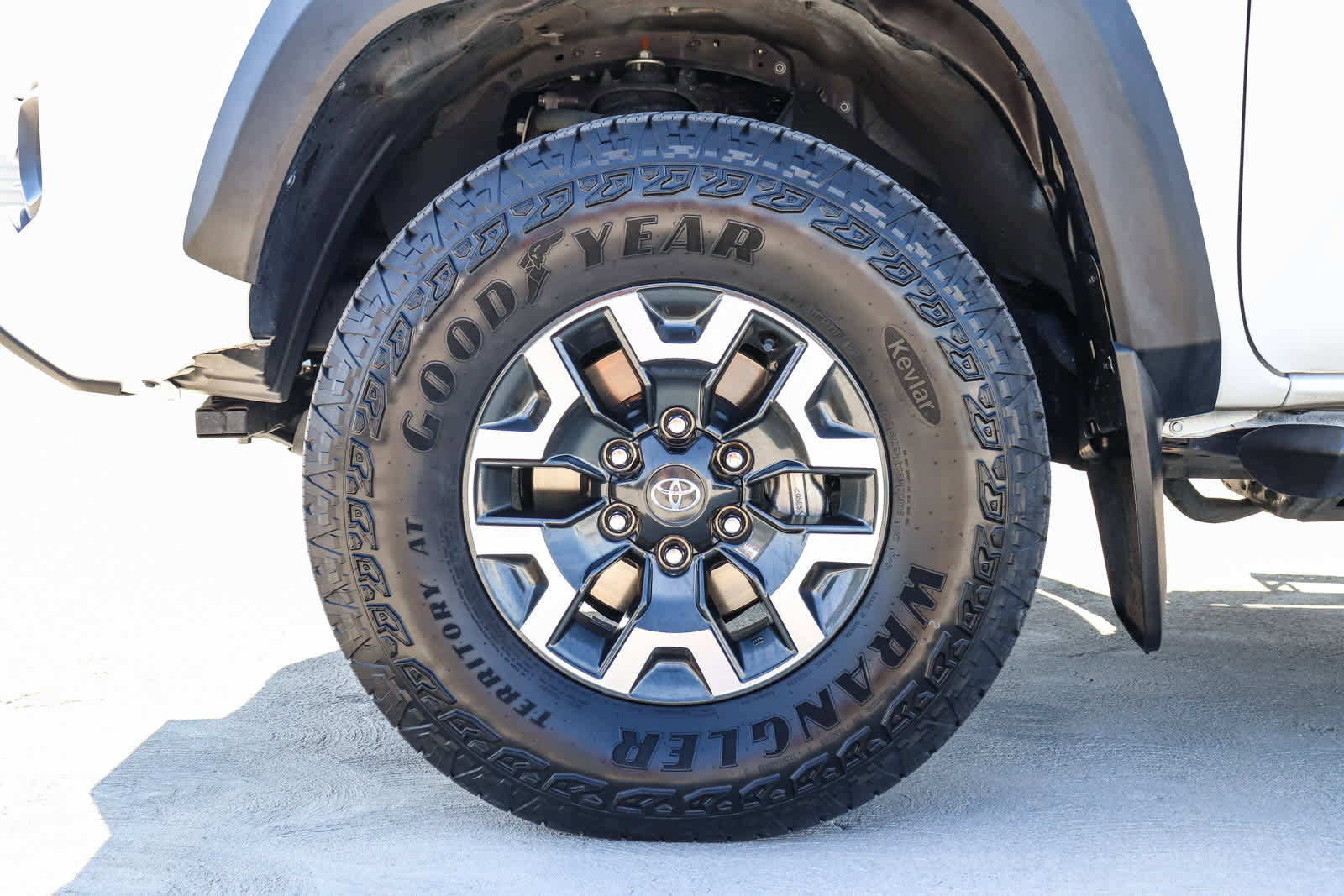 Used 2023 Toyota Tacoma TRD Off-Road image 14