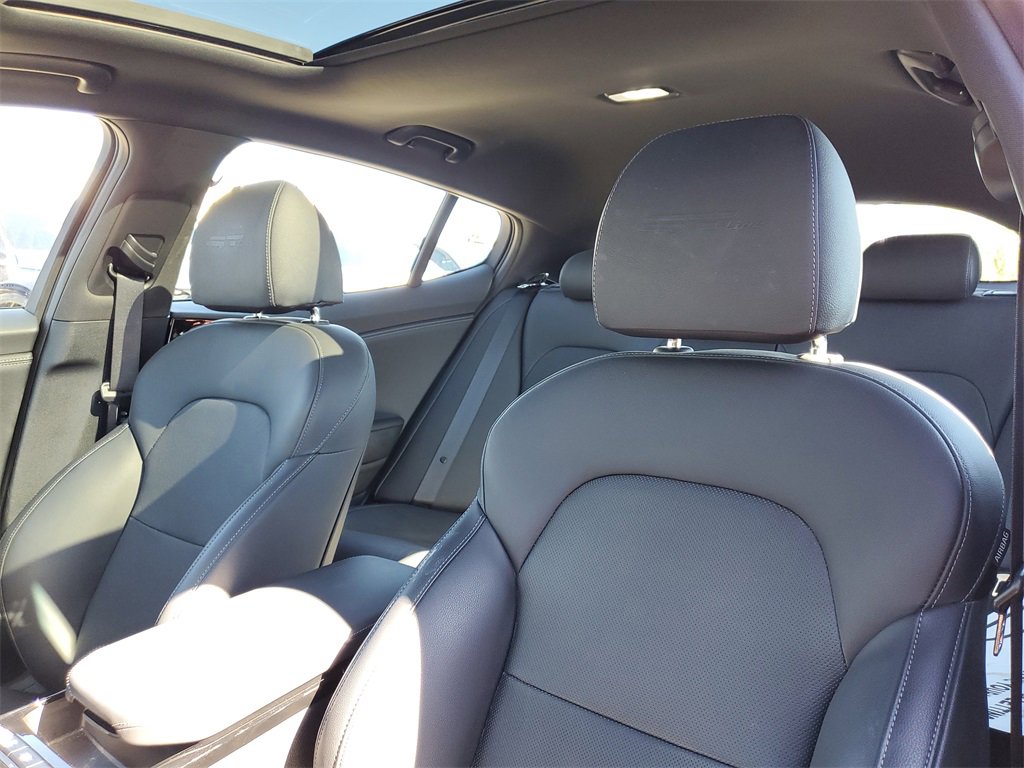 Used 2023 Kia Stinger GT-Line w/ Sun & Sound Package image 11