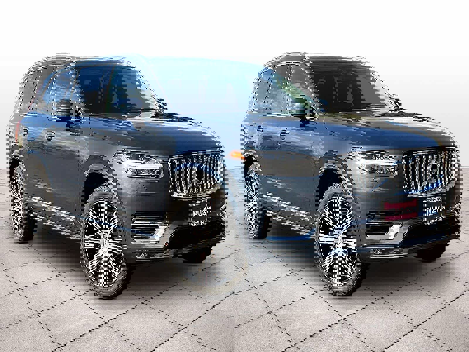 Used 2023 Volvo XC90 B6 Ultimate image 2