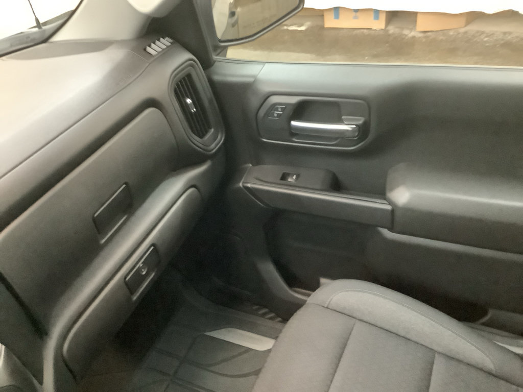Used 2023 Chevrolet Silverado 1500 Custom w/ 2.7L Blackout Package AWD/4WD image 22