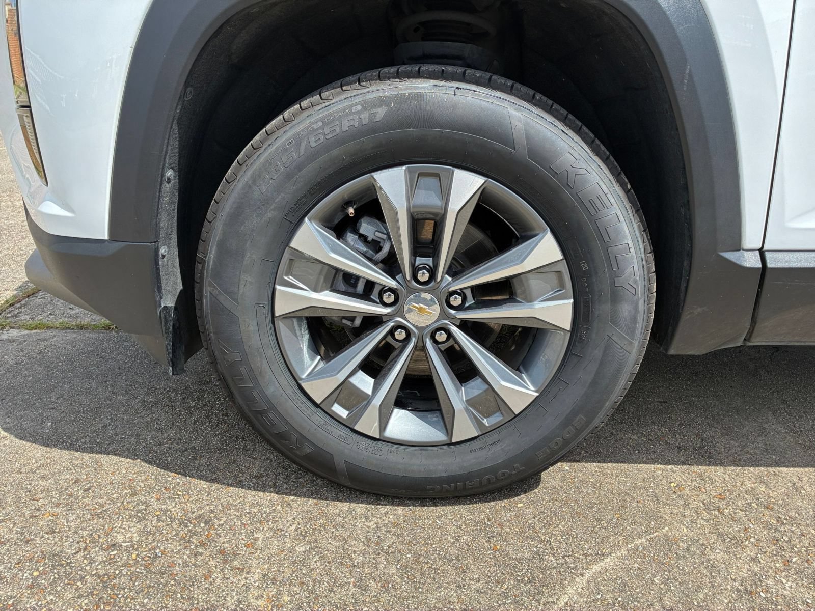 Used 2025 Chevrolet Equinox LT FWD image 25
