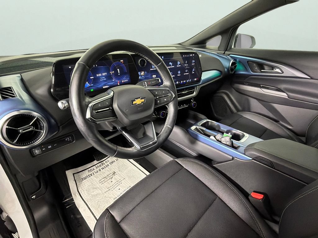 Certified 2024 Chevrolet Equinox EV LT FWD image 18