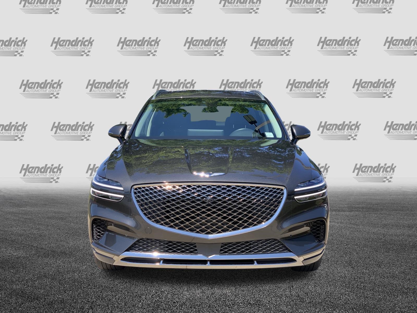 Used 2025 Genesis GV70 2.5T w/ Advanced Package AWD/4WD image 3