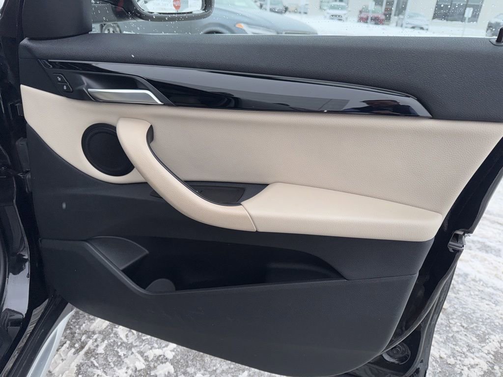 Used 2019 BMW X1 xDrive28i w/ Convenience Package image 16