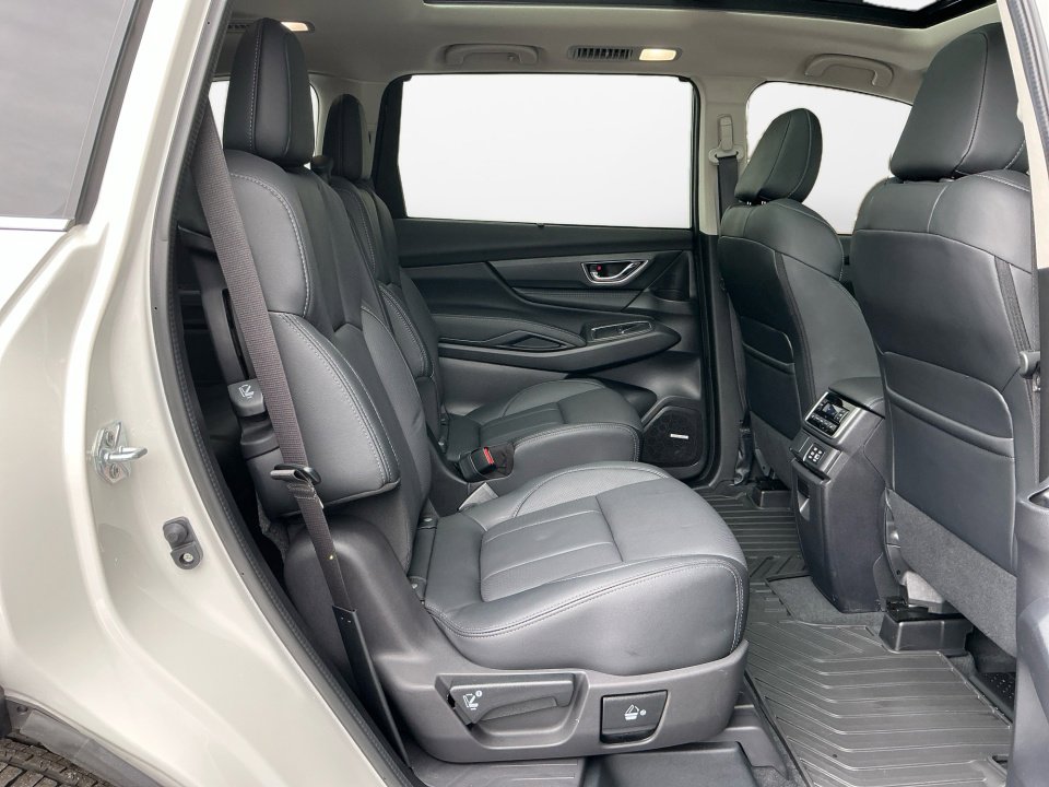 Certified 2025 Subaru Ascent Limited image 14