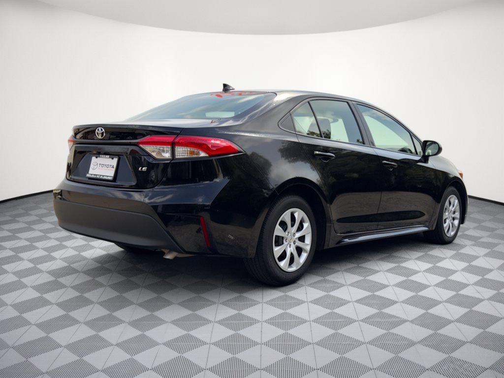 Used 2025 Toyota Corolla LE FWD image 9