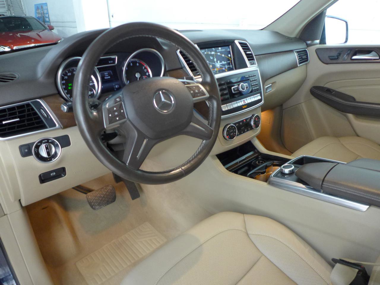 Used 2015 Mercedes-Benz ML 350 4MATIC image 14