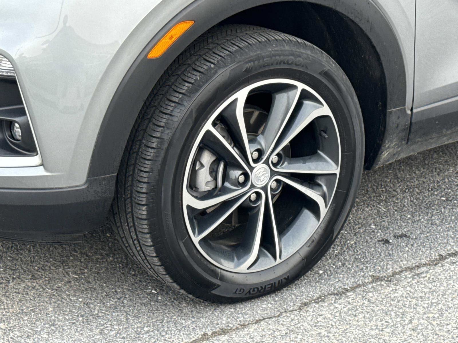 Used 2023 Buick Encore GX Select w/ Safety Package II image 29