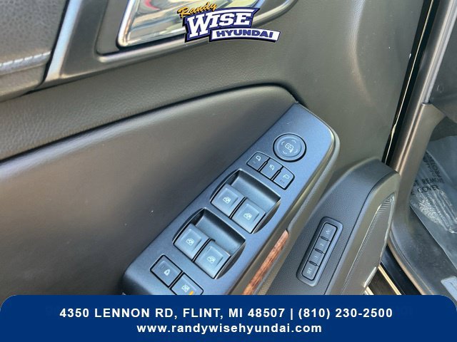 Used 2018 Chevrolet Tahoe Premier AWD/4WD image 15