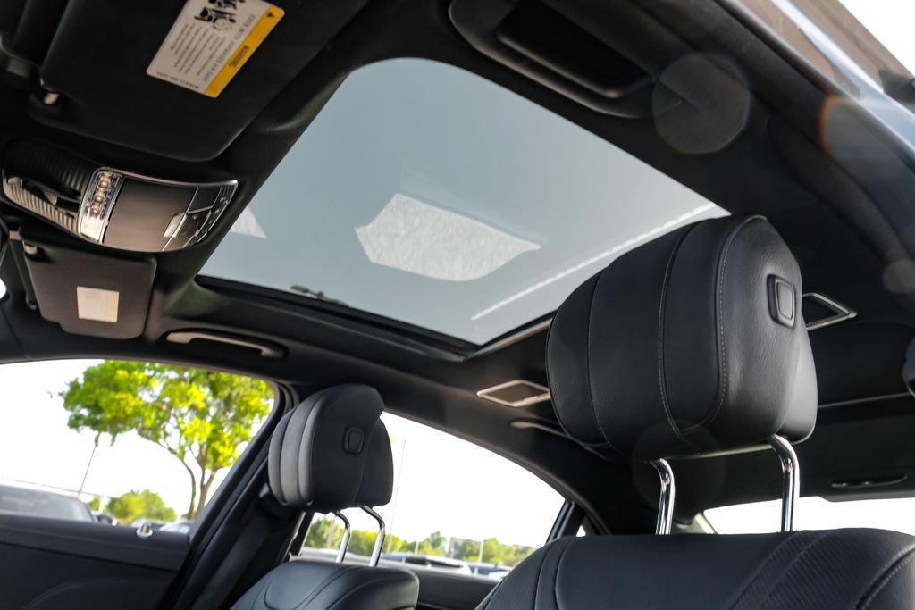 Used 2016 Mercedes-Benz S 550 Sedan image 26