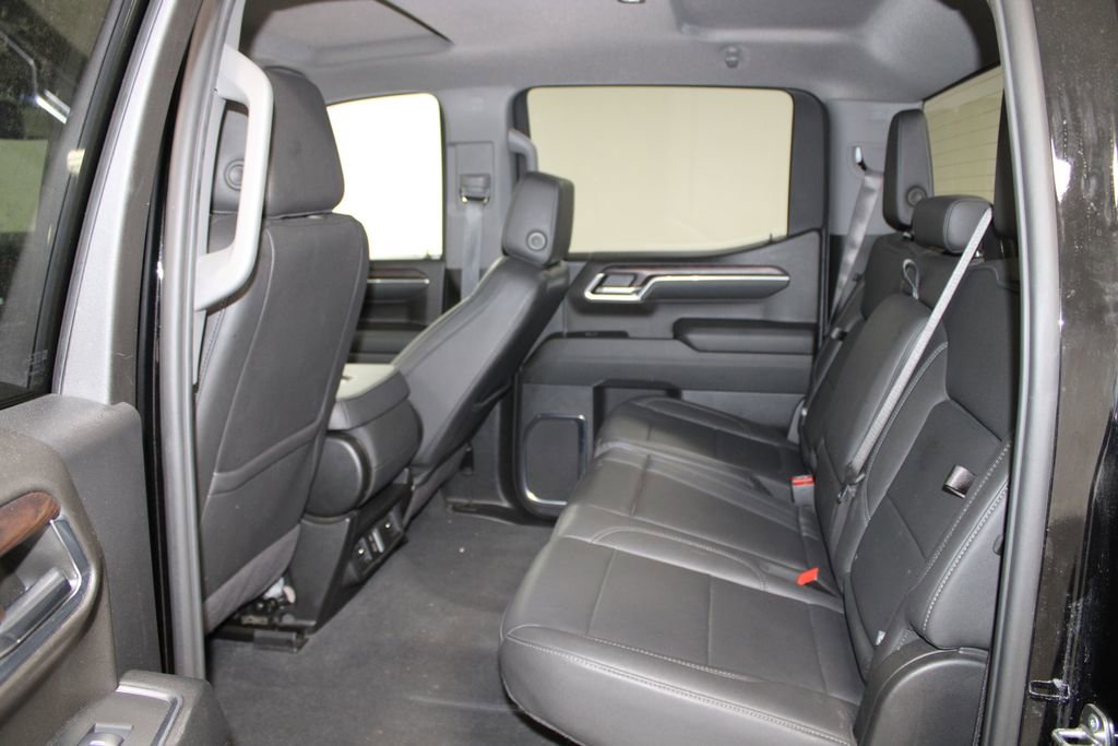 Used 2024 GMC Sierra 1500 SLT image 19