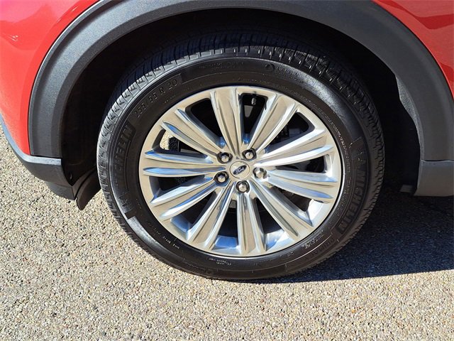 Used 2023 Ford Explorer Limited w/ Limited Technology Package image 9