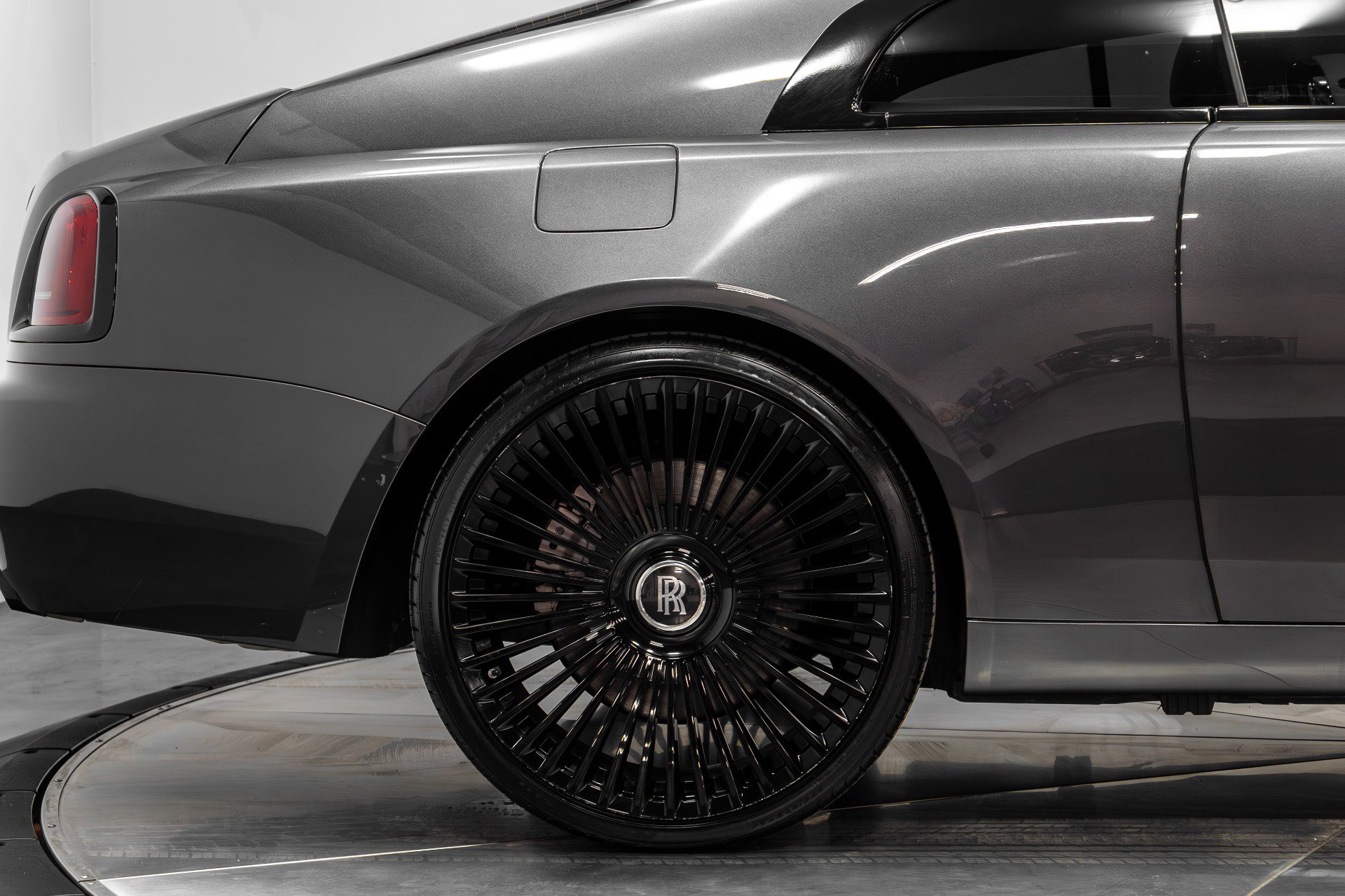 Used 2016 Rolls-Royce Wraith image 17