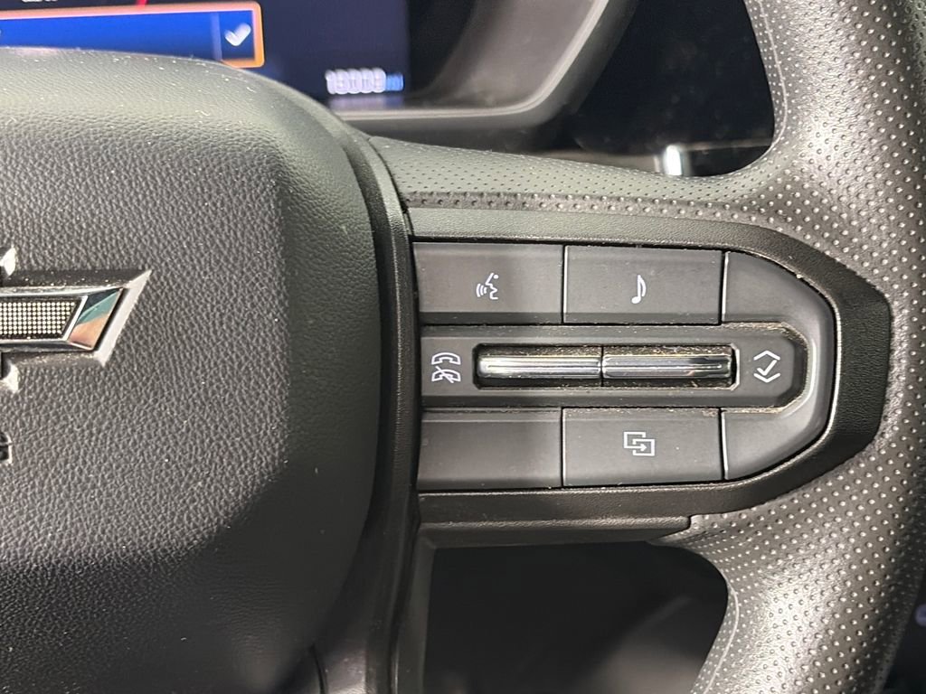 Used 2024 Chevrolet Colorado Trail Boss w/ Technology Package image 16