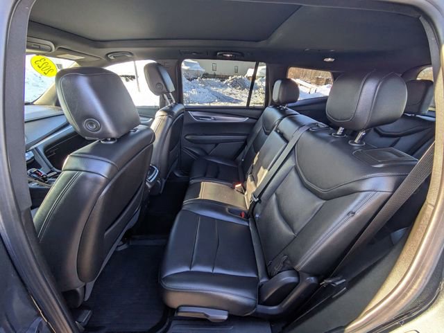Used 2023 Cadillac XT6 Luxury image 30